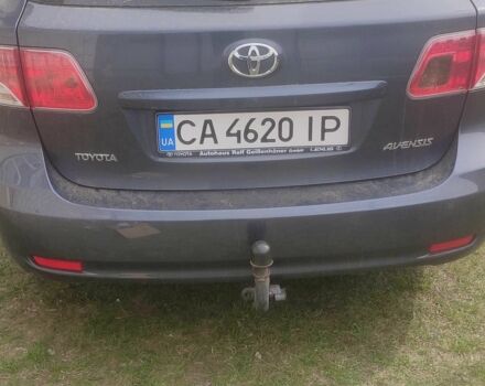 Сірий Тойота Авенсіс, об'ємом двигуна 2 л та пробігом 248 тис. км за 7200 $, фото 3 на Automoto.ua