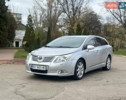 Серый Тойота Авенсис, объемом двигателя 2 л и пробегом 243 тыс. км за 7999 $, фото 9 на Automoto.ua