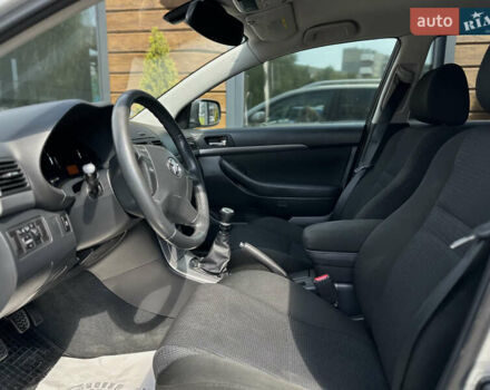 Сірий Тойота Авенсіс, об'ємом двигуна 2.23 л та пробігом 195 тис. км за 7999 $, фото 32 на Automoto.ua
