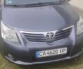 Сірий Тойота Авенсіс, об'ємом двигуна 2 л та пробігом 248 тис. км за 7200 $, фото 1 на Automoto.ua