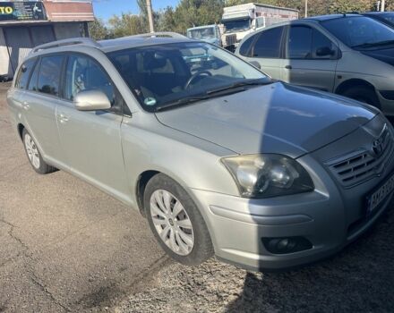 Сірий Тойота Авенсіс, об'ємом двигуна 1.8 л та пробігом 185 тис. км за 7500 $, фото 1 на Automoto.ua