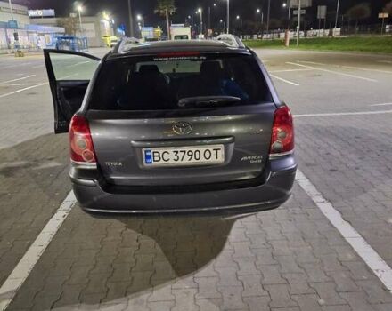 Серый Тойота Авенсис, объемом двигателя 2.23 л и пробегом 259 тыс. км за 7200 $, фото 3 на Automoto.ua
