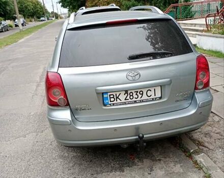 Серый Тойота Авенсис, объемом двигателя 2 л и пробегом 282 тыс. км за 7300 $, фото 6 на Automoto.ua