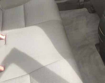 Сірий Тойота Авенсіс, об'ємом двигуна 2 л та пробігом 248 тис. км за 7200 $, фото 12 на Automoto.ua