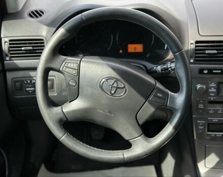 Сірий Тойота Авенсіс, об'ємом двигуна 2.2 л та пробігом 195 тис. км за 7700 $, фото 17 на Automoto.ua