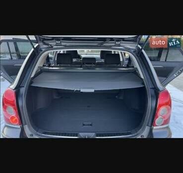 Сірий Тойота Авенсіс, об'ємом двигуна 2 л та пробігом 240 тис. км за 7200 $, фото 4 на Automoto.ua