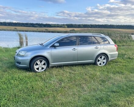 Серый Тойота Авенсис, объемом двигателя 2.2 л и пробегом 312 тыс. км за 6800 $, фото 1 на Automoto.ua