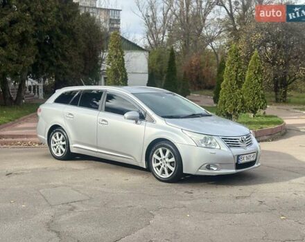 Серый Тойота Авенсис, объемом двигателя 2 л и пробегом 243 тыс. км за 7999 $, фото 8 на Automoto.ua