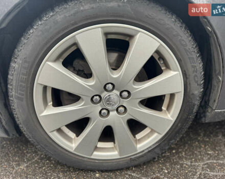 Серый Тойота Авенсис, объемом двигателя 2 л и пробегом 206 тыс. км за 7500 $, фото 29 на Automoto.ua