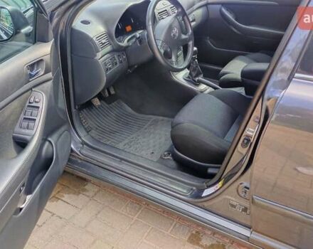 Сірий Тойота Авенсіс, об'ємом двигуна 2 л та пробігом 300 тис. км за 7900 $, фото 10 на Automoto.ua