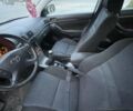 Серый Тойота Авенсис, объемом двигателя 2 л и пробегом 262 тыс. км за 6900 $, фото 1 на Automoto.ua