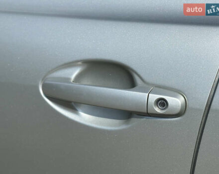 Сірий Тойота Авенсіс, об'ємом двигуна 2.23 л та пробігом 195 тис. км за 7999 $, фото 25 на Automoto.ua