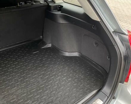 Серый Тойота Авенсис, объемом двигателя 1.8 л и пробегом 222 тыс. км за 6700 $, фото 18 на Automoto.ua