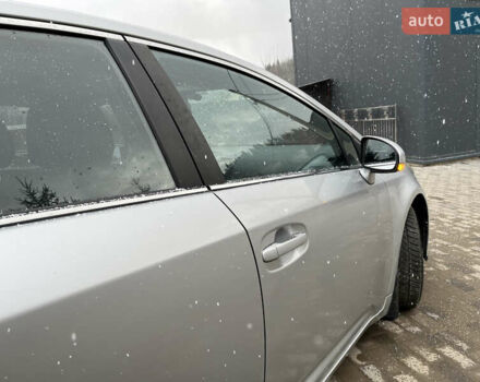 Сірий Тойота Авенсіс, об'ємом двигуна 2 л та пробігом 281 тис. км за 8300 $, фото 14 на Automoto.ua