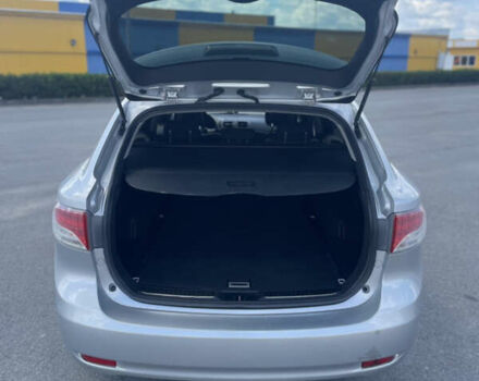 Серый Тойота Авенсис, объемом двигателя 2 л и пробегом 230 тыс. км за 7800 $, фото 10 на Automoto.ua