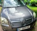 Сірий Тойота Авенсіс, об'ємом двигуна 2.2 л та пробігом 255 тис. км за 7000 $, фото 1 на Automoto.ua