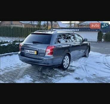 Сірий Тойота Авенсіс, об'ємом двигуна 2 л та пробігом 240 тис. км за 7200 $, фото 7 на Automoto.ua