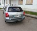 Серый Тойота Авенсис, объемом двигателя 2 л и пробегом 200 тыс. км за 7500 $, фото 2 на Automoto.ua