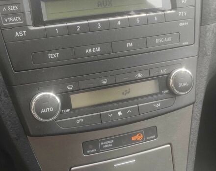 Сірий Тойота Авенсіс, об'ємом двигуна 2 л та пробігом 248 тис. км за 7200 $, фото 7 на Automoto.ua