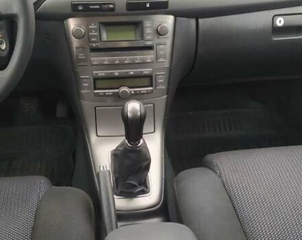 Сірий Тойота Авенсіс, об'ємом двигуна 1.8 л та пробігом 204 тис. км за 7900 $, фото 6 на Automoto.ua