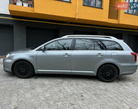 Серый Тойота Авенсис, объемом двигателя 1.8 л и пробегом 203 тыс. км за 7300 $, фото 5 на Automoto.ua