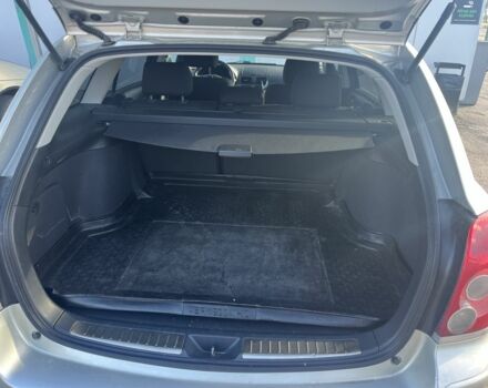 Сірий Тойота Авенсіс, об'ємом двигуна 1.8 л та пробігом 185 тис. км за 7500 $, фото 5 на Automoto.ua