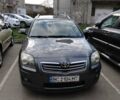 Серый Тойота Авенсис, объемом двигателя 2 л и пробегом 261 тыс. км за 7100 $, фото 1 на Automoto.ua