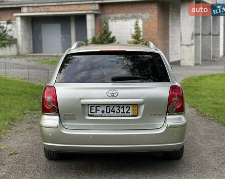 Серый Тойота Авенсис, объемом двигателя 1.8 л и пробегом 224 тыс. км за 7150 $, фото 4 на Automoto.ua