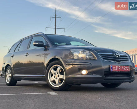Серый Тойота Авенсис, объемом двигателя 1.8 л и пробегом 232 тыс. км за 7350 $, фото 4 на Automoto.ua