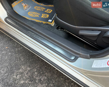 Серый Тойота Авенсис, объемом двигателя 1.79 л и пробегом 224 тыс. км за 8199 $, фото 45 на Automoto.ua