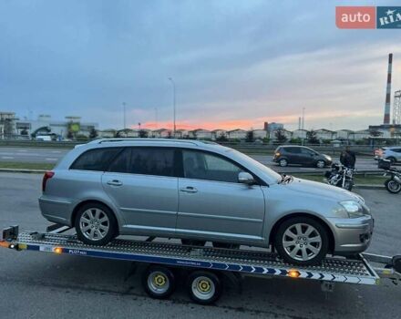 Серый Тойота Авенсис, объемом двигателя 2 л и пробегом 313 тыс. км за 6700 $, фото 4 на Automoto.ua
