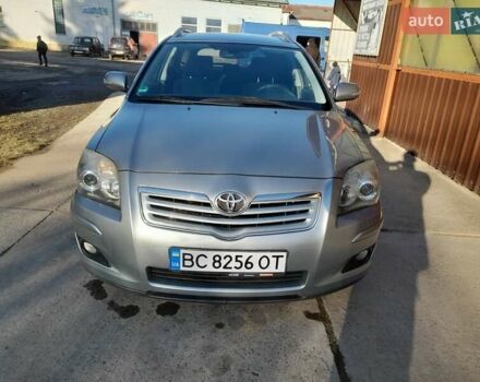 Серый Тойота Авенсис, объемом двигателя 2 л и пробегом 249 тыс. км за 7200 $, фото 5 на Automoto.ua