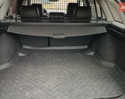 Серый Тойота Авенсис, объемом двигателя 2.2 л и пробегом 285 тыс. км за 5350 $, фото 19 на Automoto.ua