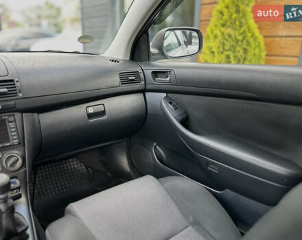 Сірий Тойота Авенсіс, об'ємом двигуна 2 л та пробігом 290 тис. км за 6500 $, фото 44 на Automoto.ua