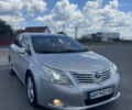 Серый Тойота Авенсис, объемом двигателя 2 л и пробегом 230 тыс. км за 7800 $, фото 1 на Automoto.ua