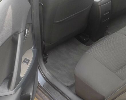 Сірий Тойота Авенсіс, об'ємом двигуна 2 л та пробігом 248 тис. км за 7200 $, фото 9 на Automoto.ua