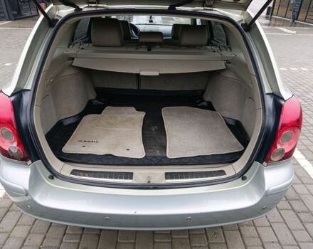 Серый Тойота Авенсис, объемом двигателя 2 л и пробегом 300 тыс. км за 2599 $, фото 9 на Automoto.ua