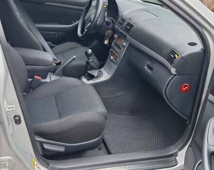 Сірий Тойота Авенсіс, об'ємом двигуна 2.2 л та пробігом 270 тис. км за 6499 $, фото 22 на Automoto.ua