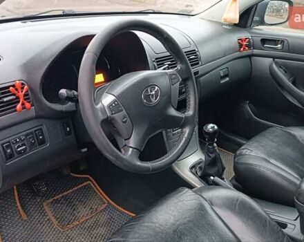 Серый Тойота Авенсис, объемом двигателя 2.2 л и пробегом 285 тыс. км за 5350 $, фото 34 на Automoto.ua