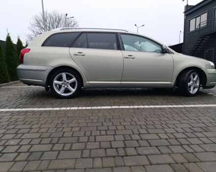 Серый Тойота Авенсис, объемом двигателя 2 л и пробегом 300 тыс. км за 2599 $, фото 2 на Automoto.ua