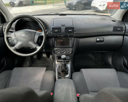 Сірий Тойота Авенсіс, об'ємом двигуна 2 л та пробігом 290 тис. км за 6500 $, фото 29 на Automoto.ua