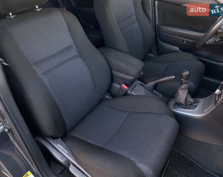 Серый Тойота Авенсис, объемом двигателя 2.2 л и пробегом 256 тыс. км за 6650 $, фото 20 на Automoto.ua