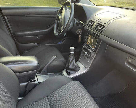 Серый Тойота Авенсис, объемом двигателя 2.2 л и пробегом 293 тыс. км за 7399 $, фото 24 на Automoto.ua