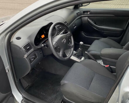 Серый Тойота Авенсис, объемом двигателя 1.8 л и пробегом 222 тыс. км за 6700 $, фото 35 на Automoto.ua