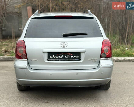 Серый Тойота Авенсис, объемом двигателя 2 л и пробегом 235 тыс. км за 6499 $, фото 4 на Automoto.ua