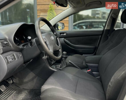 Сірий Тойота Авенсіс, об'ємом двигуна 2 л та пробігом 290 тис. км за 6500 $, фото 26 на Automoto.ua