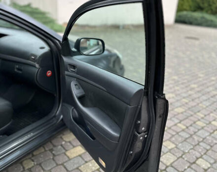 Серый Тойота Авенсис, объемом двигателя 2.2 л и пробегом 228 тыс. км за 7000 $, фото 22 на Automoto.ua