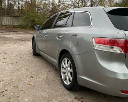 Серый Тойота Авенсис, объемом двигателя 2.2 л и пробегом 280 тыс. км за 8900 $, фото 6 на Automoto.ua