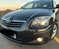 Серый Тойота Авенсис, объемом двигателя 2 л и пробегом 284 тыс. км за 3200 $, фото 1 на Automoto.ua