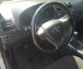 Серый Тойота Авенсис, объемом двигателя 2.2 л и пробегом 210 тыс. км за 8200 $, фото 5 на Automoto.ua
